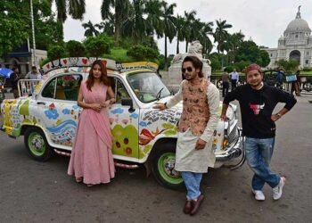 पहिलो भारत-नेपाली द्विभाषी चलचित्र प्रेम गीत ३ को टोली कोलकाता पुग्यो