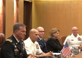 1.5 वर्षको अन्तराल पछि अमेरिकी जनरल को भ्रमण