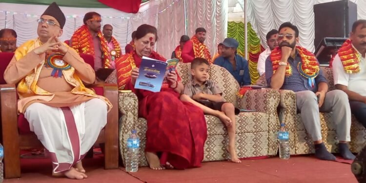 सावित्री कंचनजंगा अगरबत्तीको प्रमुख सहयोगमा हिन्दू संस्कृति परिषद्ले शक्ती दर्शन स्मारिका विमोचन