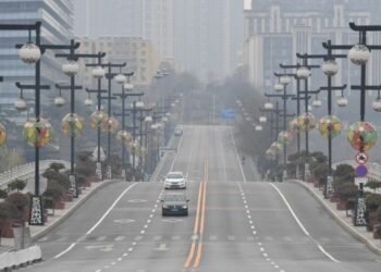 कोभिडका कारण चिनको औधोगिक सहरमा लकडाउन, विरोधमा उत्रिए सर्वसाधारण