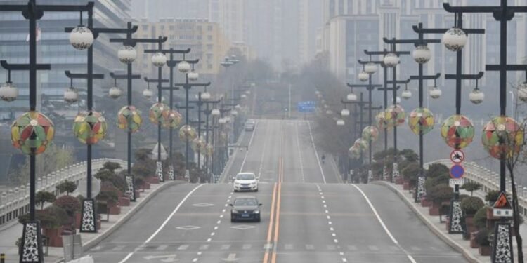 कोभिडका कारण चिनको औधोगिक सहरमा लकडाउन, विरोधमा उत्रिए सर्वसाधारण