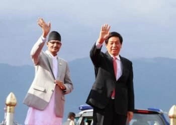 चिनियाँ सभामुख लीले प्रधानमन्त्रीलगायत शीर्ष नेतासँग भेट गर्दै