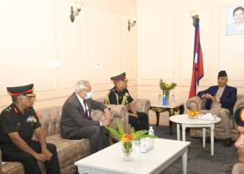 भारतीय सेनाका प्रमुख मनोज पाण्डेद्वारा सम्माननीय प्रधानमन्त्री शेरबहादुर देउवासँग शिष्टाचार भेटवार्ता