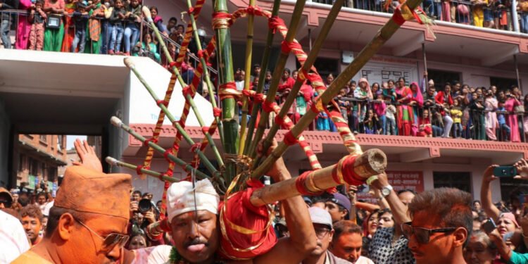 आज राति मध्यपुरथिमिमा भव्यरूपमा मनाइँदै छ जिब्रो छेड्ने जात्रा