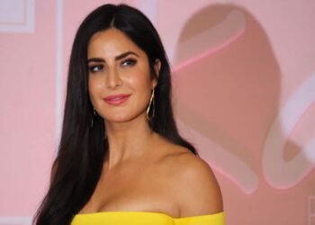 संस्मरण लेख्दै कटरीना