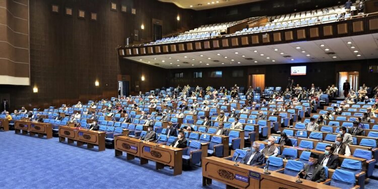 आज मध्यरात १२ बजे देखि प्रतिनिधिसभा निस्क्रिय हुँदै