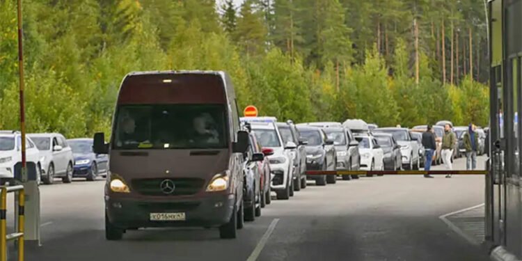 सेना परिचालनको घोषणापछि रुस छाड्ने बढे, विस्थापितलाई जर्मनीले शरण दिने