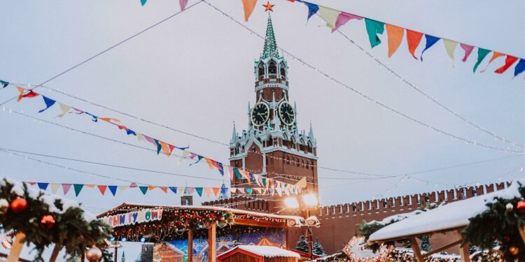 रुसले प्रतिबन्ध लगाएका अमेरिकीहरुमा दुई कलाकारको नाम पनि ,तर किन ?