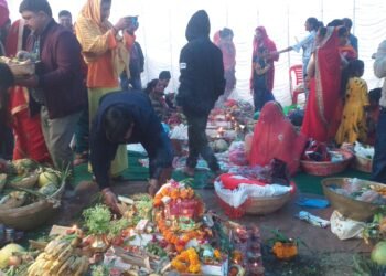 पोखराका वर्तालुले उदाउँदो सूर्यलाई अर्घदिँदै समाप्त गरे छट