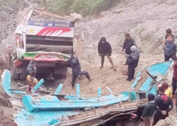 रामपुरबाट मनकामना जाँदै गरेको बस दुर्घटना, ५ जनाको मृत्यु , २५ घाइते