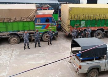 पश्चिम नवलपरासीबाट २ ट्रक चिनी पक्राउ