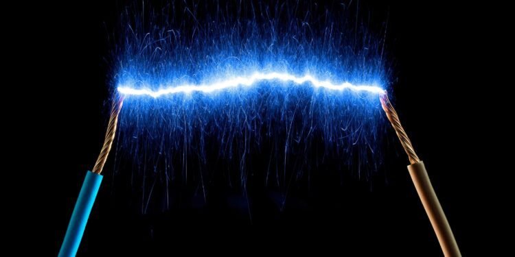 झिलिमिली बत्ती जोड्ने क्रममा करेन्ट लागेर दुई जनाको मृत्यु