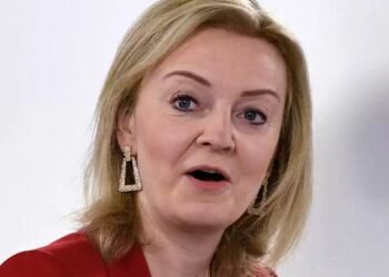 बेलायती प्रधानमन्त्री लिज ट्रसको कुर्सी खतरामा !