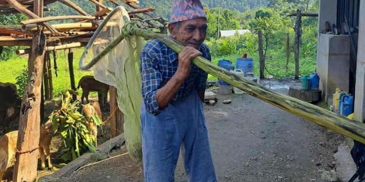 मजदुर भन्छन् –‘दुई छाक खान पुग्ने व्यवस्था भइदिए हुन्थ्यो’