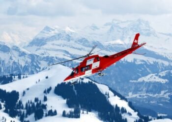 मनाङबाट ८२ पर्यटकको हवाई उद्धार