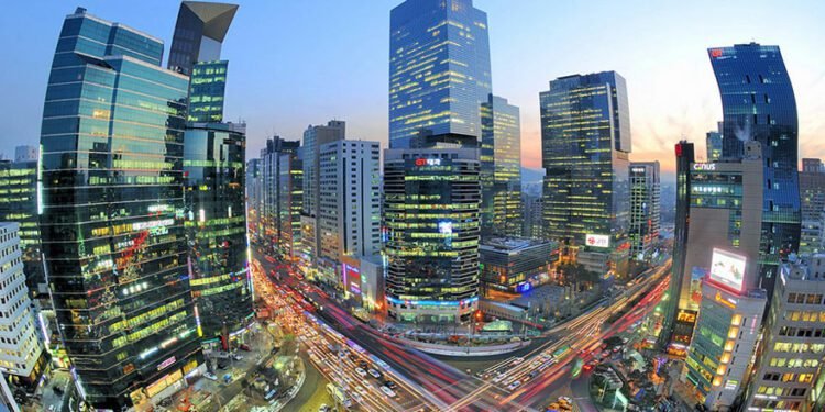 दक्षिण कोरियामा अहिले पनि दैनिक तीस हजार कोरोना सङ्क्रमित