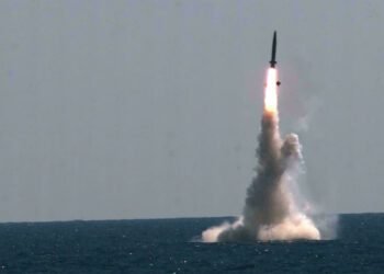 उत्तर कोरियाद्वारा दुई ब्यालेस्टिक क्षेप्यास्त्र समुद्रमा प्रक्षेपण