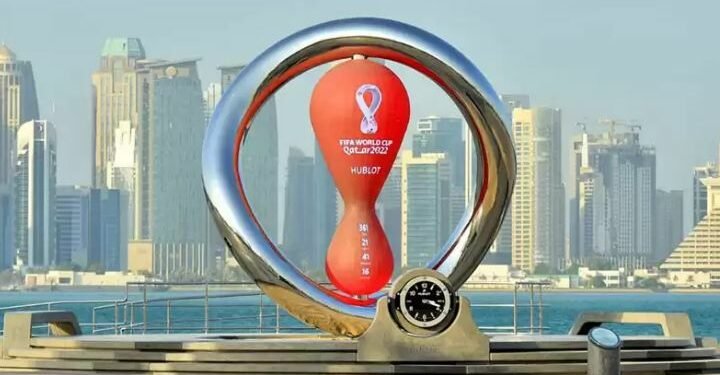 विश्वकप नजिकिदै गर्दा कतारमा ज्यादतिस् विदेशी कामदारलाई घरबाट निकालियो