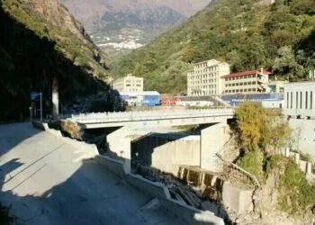 चिनको अघोषीत नाकाबन्दी, सुनसान छ तातोपानी नाका