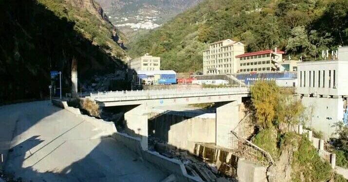 चिनको अघोषीत नाकाबन्दी, सुनसान छ तातोपानी नाका