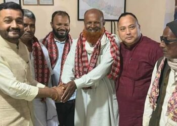 एमाले र जसपाबीच द्वन्द्वः गठबन्धन गर्दासमेत पार्टी प्रवेश गराएपछि पर्सामा भुइँचालो