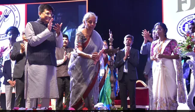 परम्परामा आधारित दिगो डिजाइनका लागि निर्मला सीतारमणको आव्हान