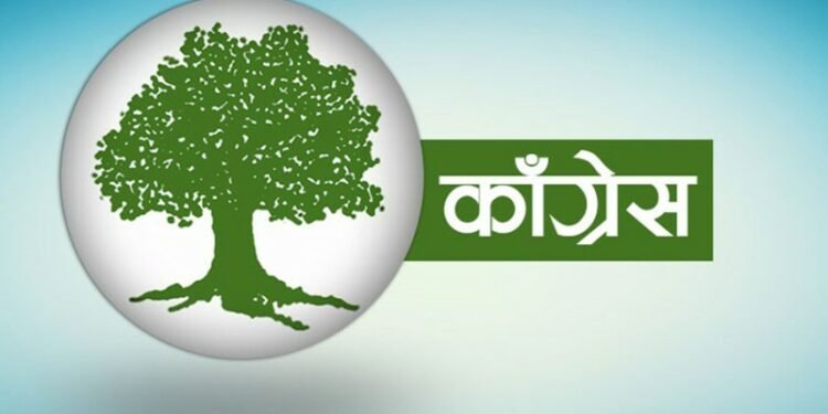 काठमाडौं–५ मा एमालेलाई धक्का, ५० बढी नेता कार्यकर्ता कांग्रेसमा प्रवेश