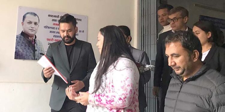 गगनले थालेको स्वास्थ्य केन्द्रको बालेनले गरे प्रशंसा