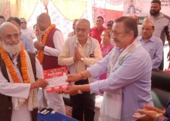 बसडिलियाको सिङ्गो गाउँ नै कांग्रेसमा प्रवेश