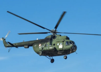 मनाङमा सेनाको हेलिकप्टरबाट मतपेटिका ल्याइयो