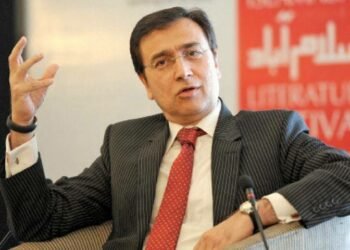 वरिष्ठ पत्रकार मोइद पिरजादाले पाकिस्तान छोडेका छन्