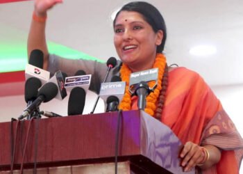 आफ्नो क्षेत्रको सडक र खानेपानीको समस्या समाधान गर्न लागिपर्ने कुन्ती पोखरेलको प्रतिवद्धता