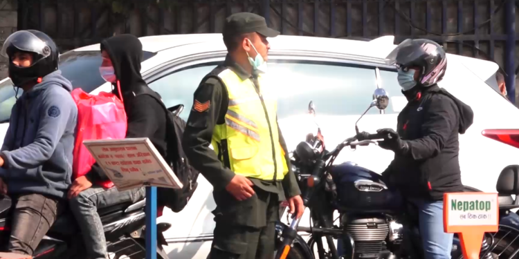 ट्राफिक व्यवस्थापनमा महानगर प्रहरीको सहयोग शुरु