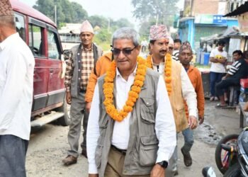 केपी ओलीलाई झुटको खेती बन्द गर्न रमेश लेखकको आग्रह