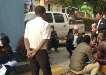 स्वतन्त्र उम्मेदवारको टोली मत माग्न ताङतिङमा