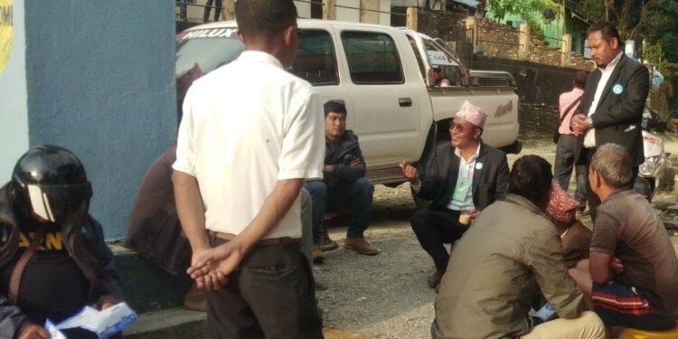 स्वतन्त्र उम्मेदवारको टोली मत माग्न ताङतिङमा