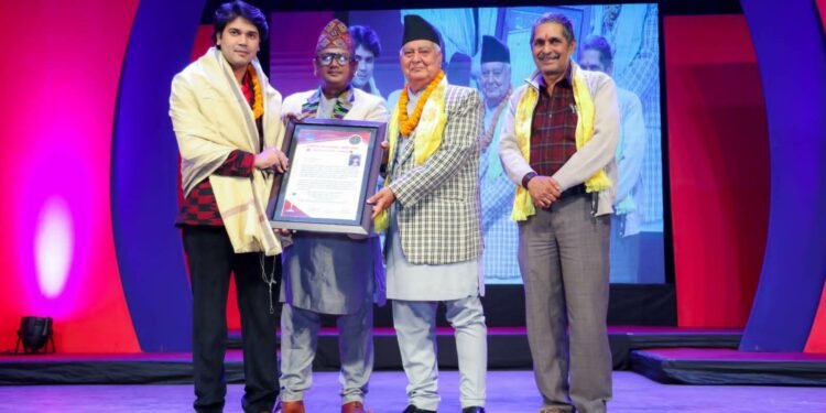 क्वालिटी इन्टरटेनमेन्ट अवार्डमा अश्विनीलाई वर्ष व्यक्तिको सम्मान