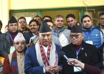 पार्टीलाई व्यवधानमुक्त राख्ने काममा लाग्छुः देउवा