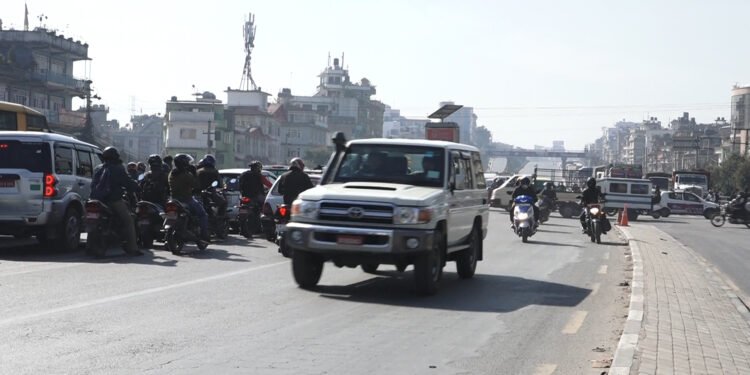 ग्वार्कोमा फ्लाइओभर निर्माण शुरू भएसँगै सडकमा ट्राफिक जाम बढ्यो