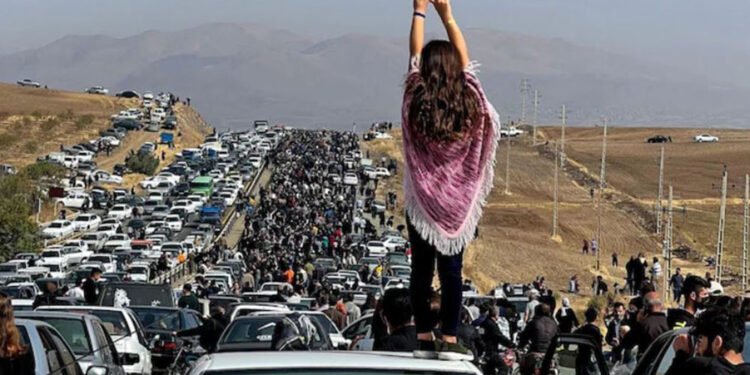 ईरानमा तीन नाबालिगलाई दिइयो मृत्युदण्ड