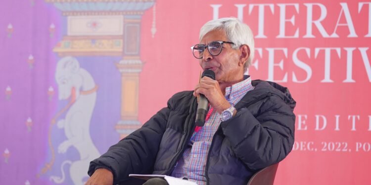 लेखक खगेन्द्र संग्रौलासँग प्रेम वार्ता