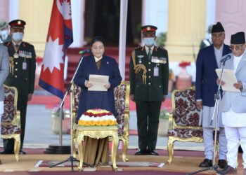 प्रधानमन्त्री प्रचण्डको ‘दौरा सुरुवाल’ सन्देश