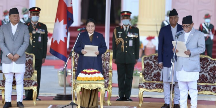 प्रधानमन्त्री प्रचण्डको ‘दौरा सुरुवाल’ सन्देश