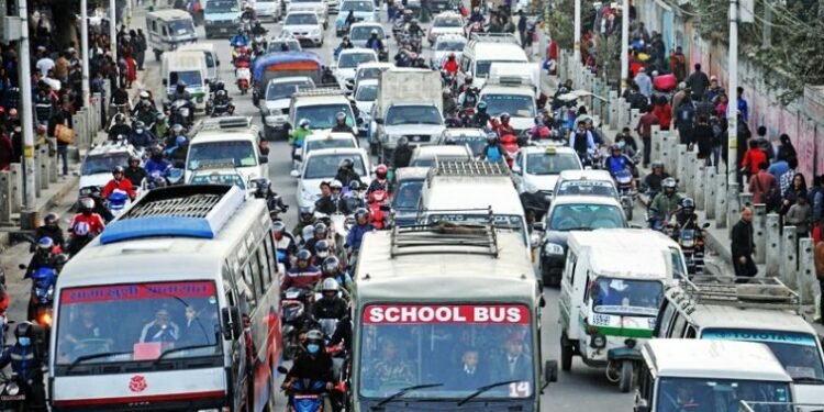 साँखुमा सडक मर्मत गर्न डाइभर्सन पछि उपत्यकाका मुख्य चोकहरुमा सवारी चाप