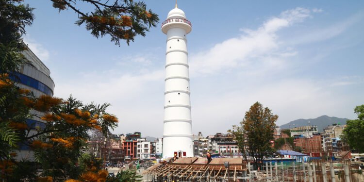 किन रोकियो धरहरा पुनर्निर्माण कार्य ?