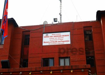 विषाक्त खानाले ६५ बिरामी