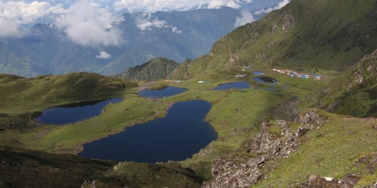 पर्यटकीय केन्द्र बन्दै पाँचपोखरी नागीथाम डाँडा