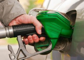 इन्धनको मूल्य घटेर आयो