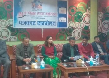 पोखराको फेवा किनारमा नयाँ वर्षको तयारी