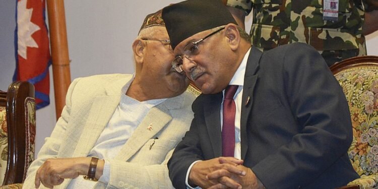 ओलीका दूतमार्फत प्रचण्डलाई प्रधानमन्त्रीको अफर